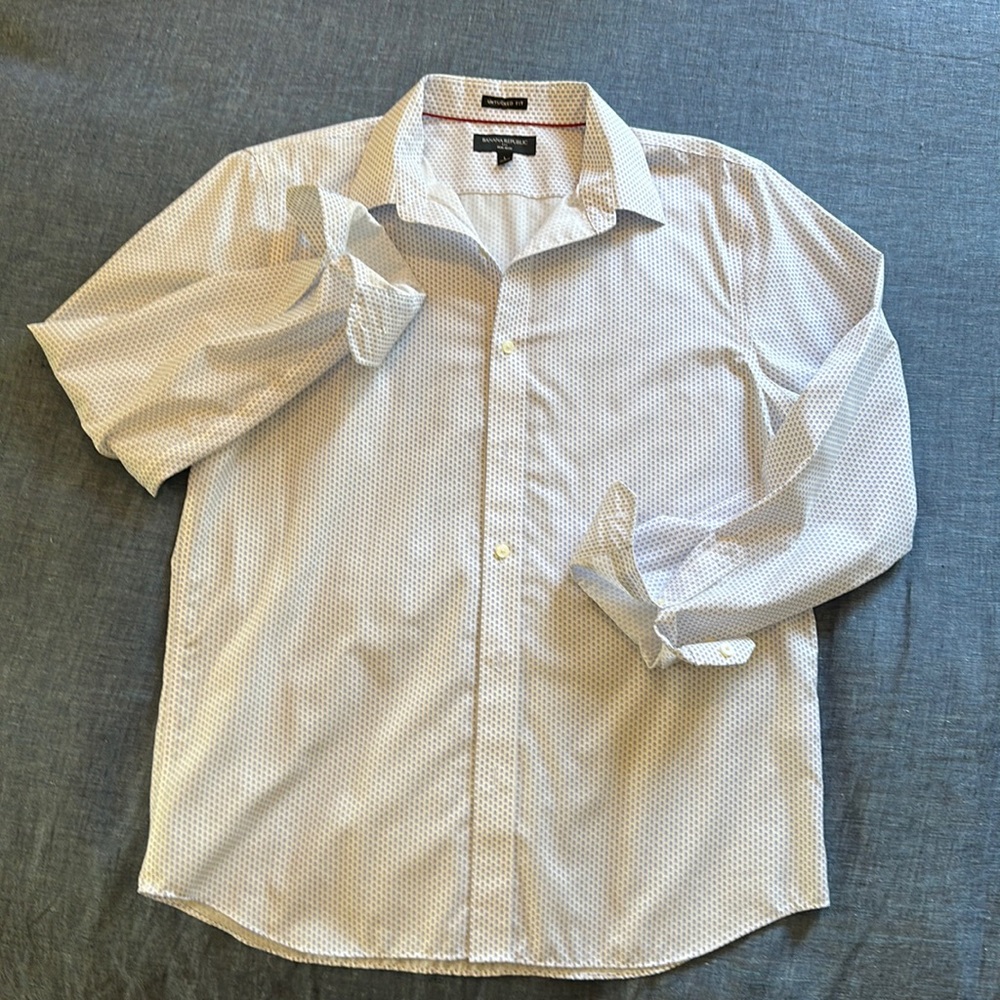 Banana Republic Men’s L Untucked Fit